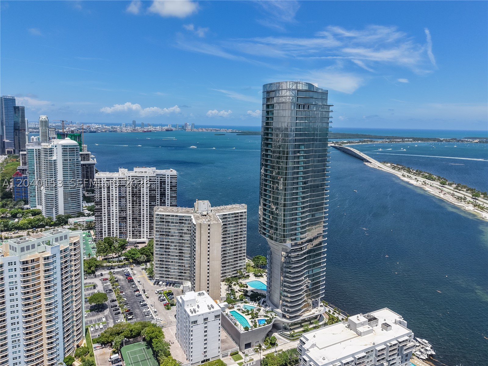 175 SE 25th #3401/3402 Miami, FL 33129