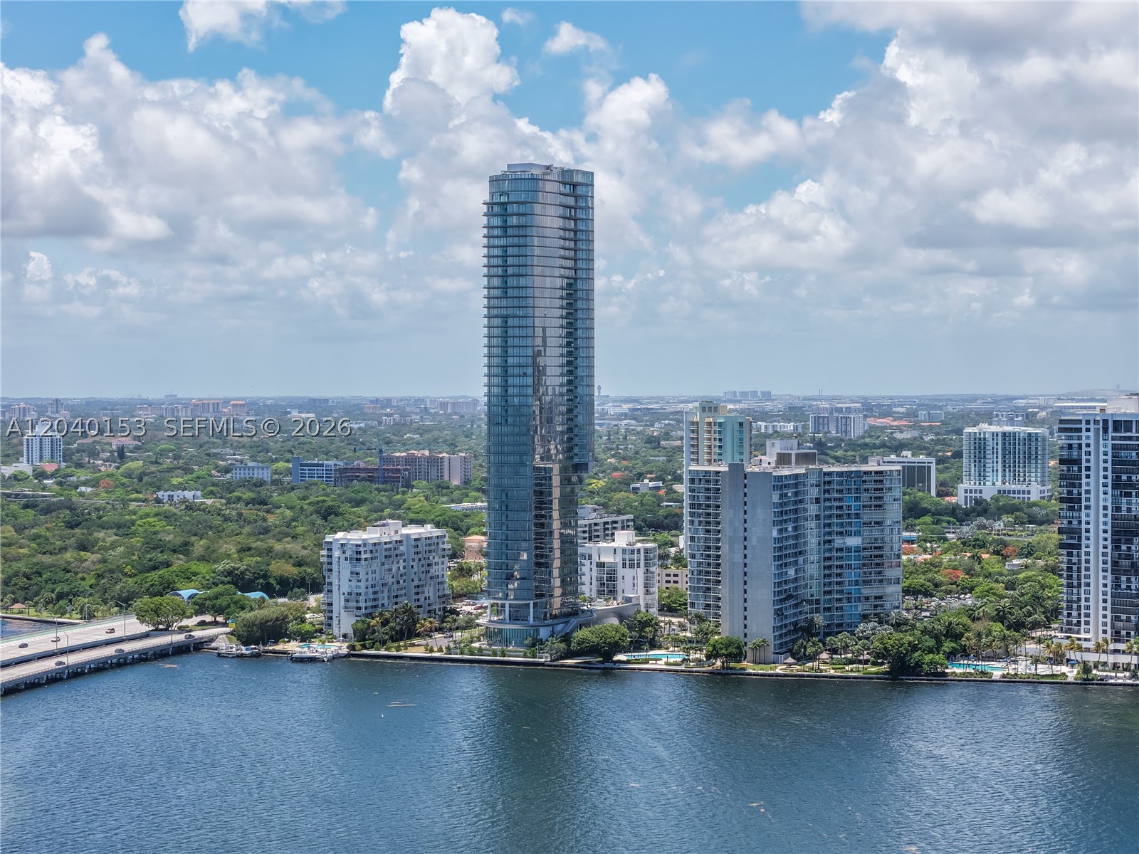 175 SE 25th #3401/3402 Miami, FL 33129