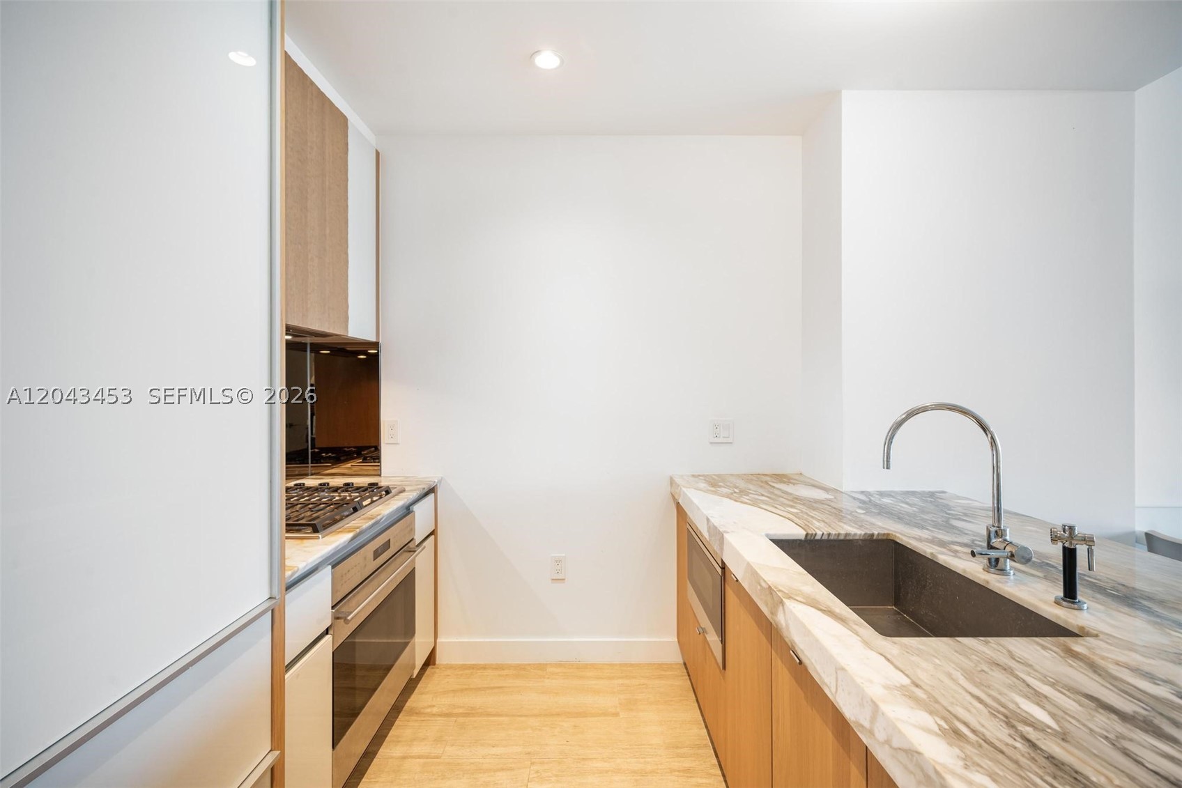 image Park Grove Club Residences5
