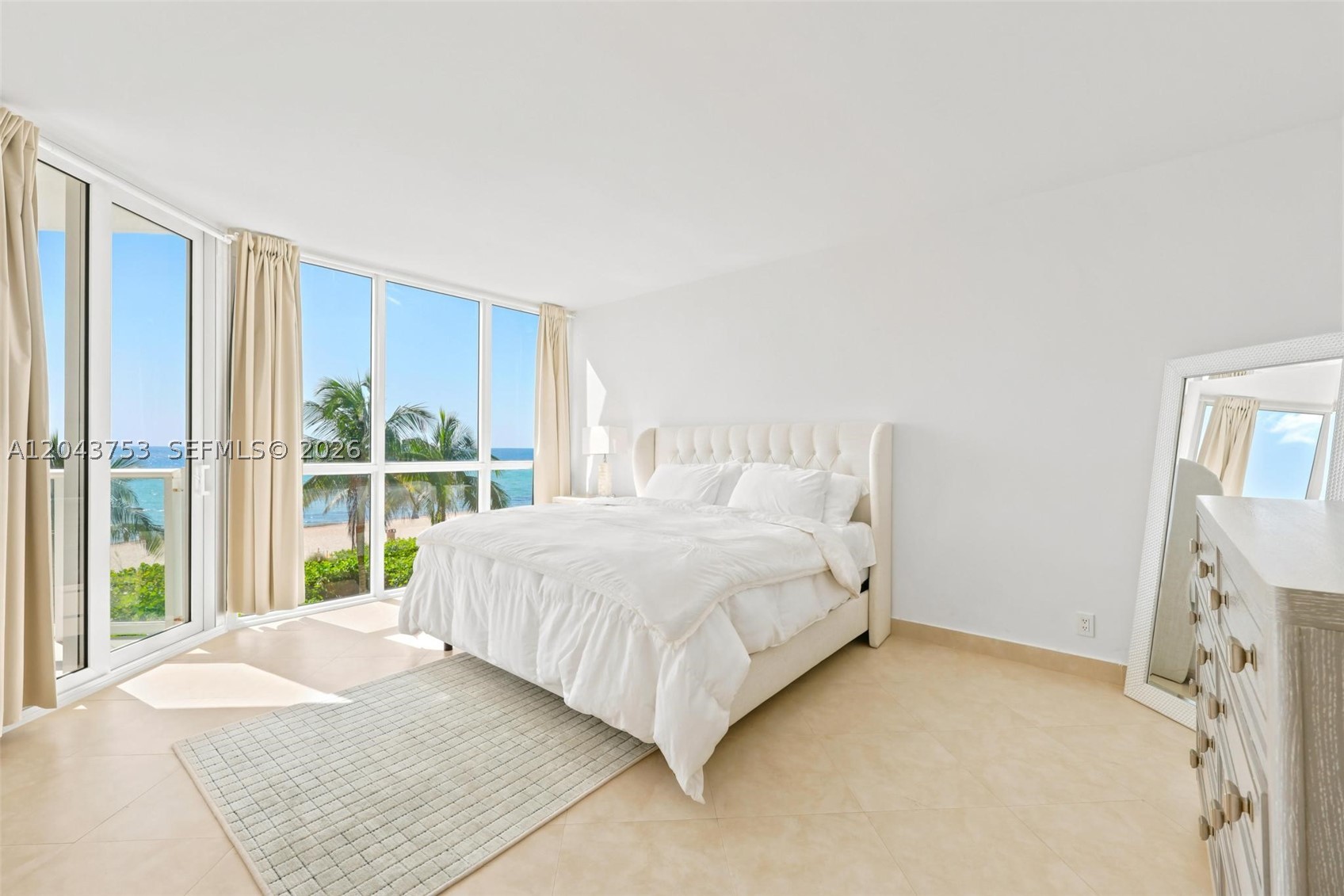 16485 Collins Ave #WS6C Sunny Isles Beach, FL 33160
