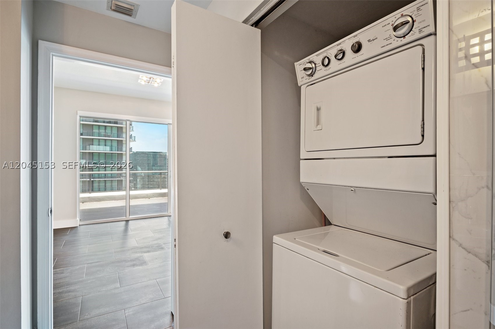 image Infinity at Brickell15