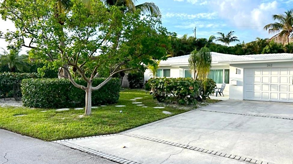 Undisclosed Address Lauderdale By The Sea, FL 33308