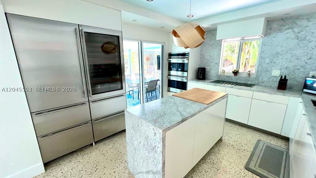 Undisclosed Address Lauderdale By The Sea, FL 33308