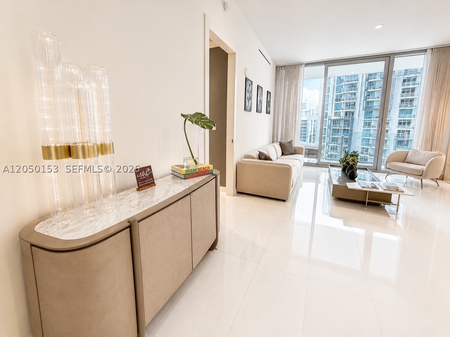 image Aston Martin Residences16