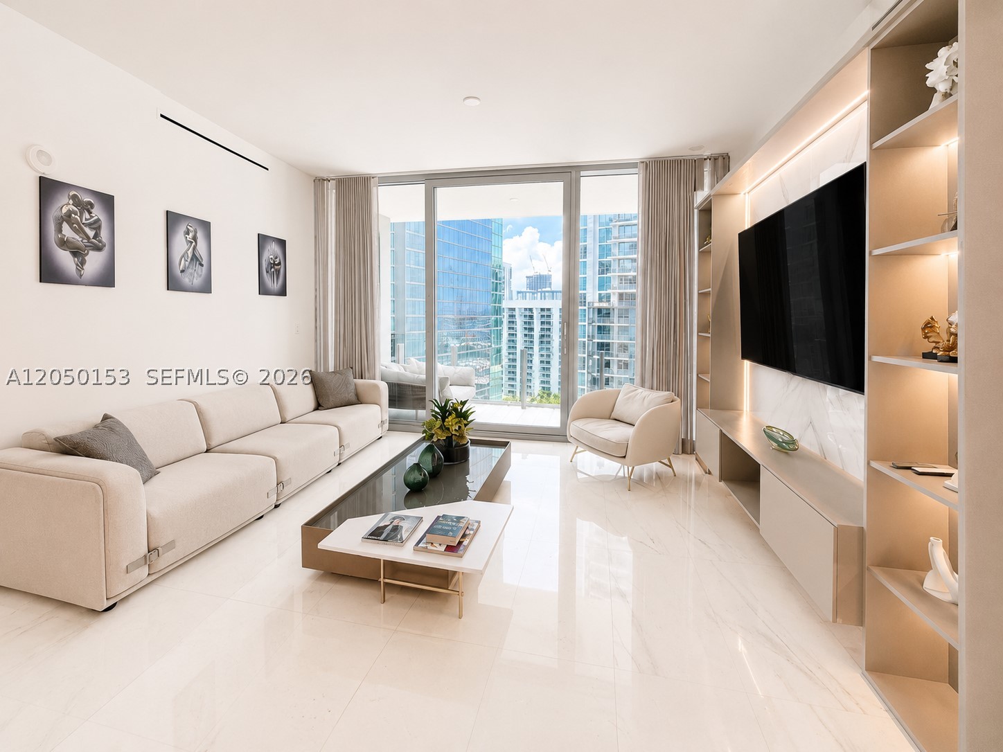 image Aston Martin Residences25