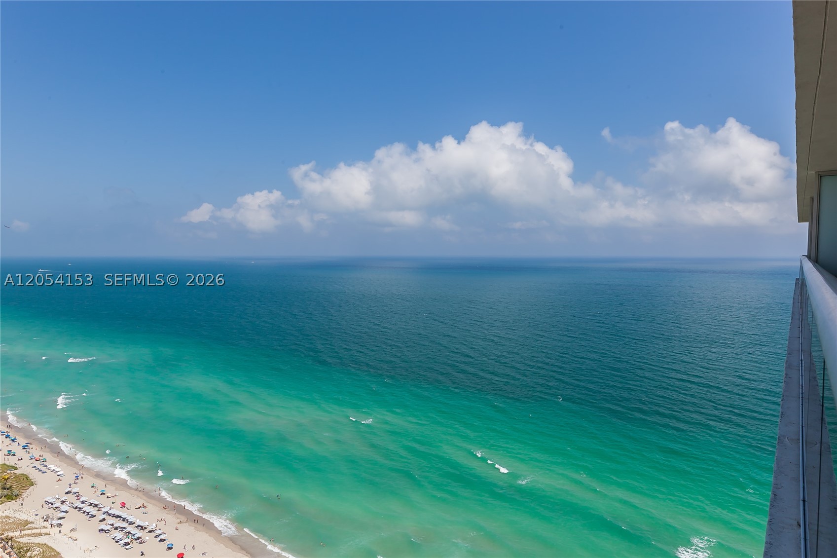 image Beach Club 141