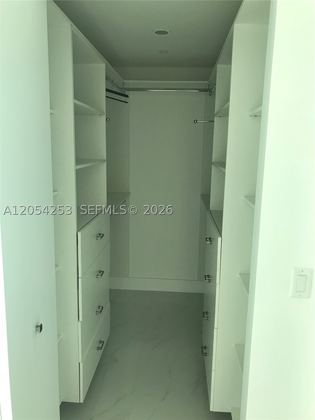 1080 Brickell Ave #1607 Miami, FL 33131
