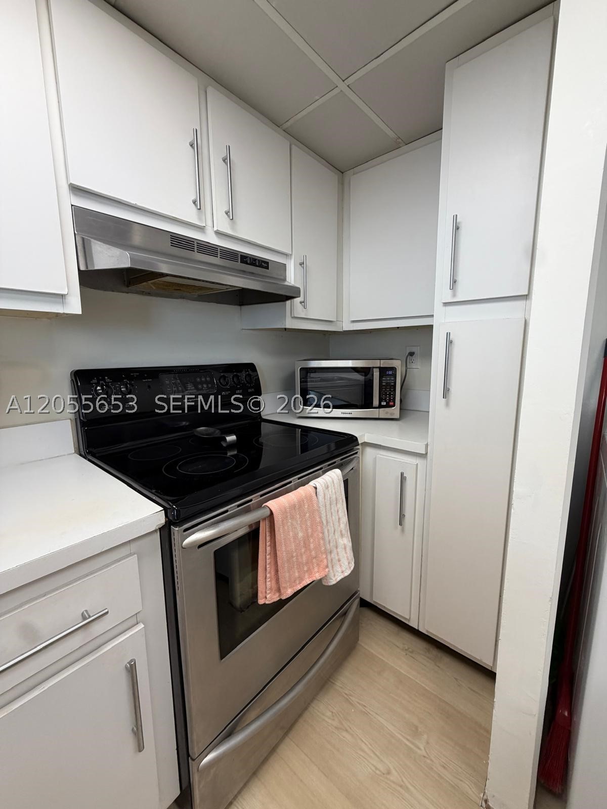 540 Brickell Key Dr #1418 Miami, FL 33131