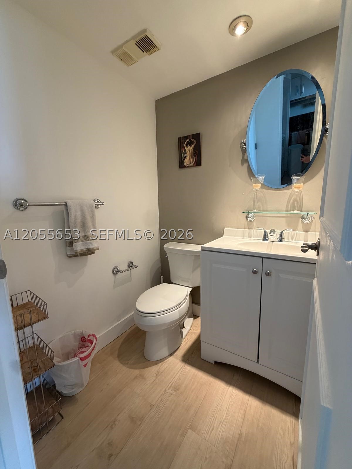 540 Brickell Key Dr #1418 Miami, FL 33131