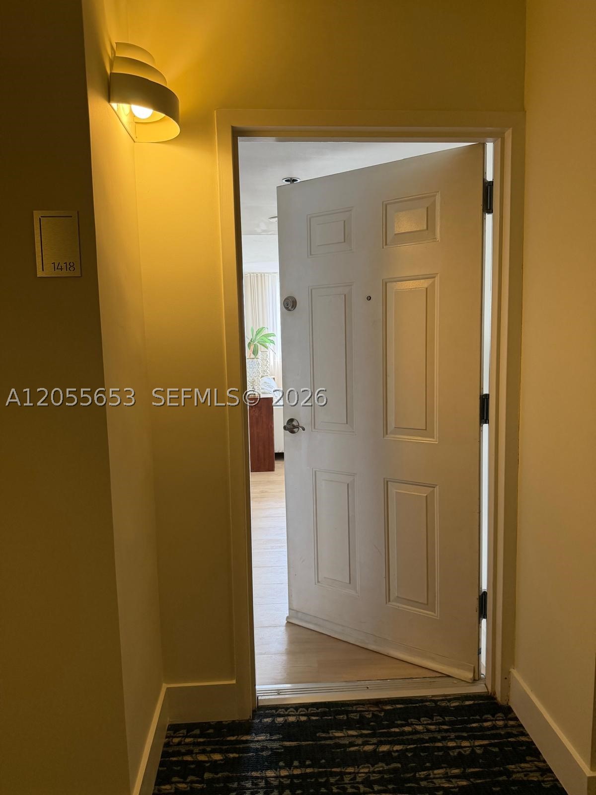 540 Brickell Key Dr #1418 Miami, FL 33131