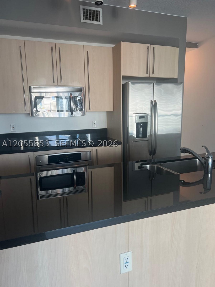 image Axis on Brickell South4