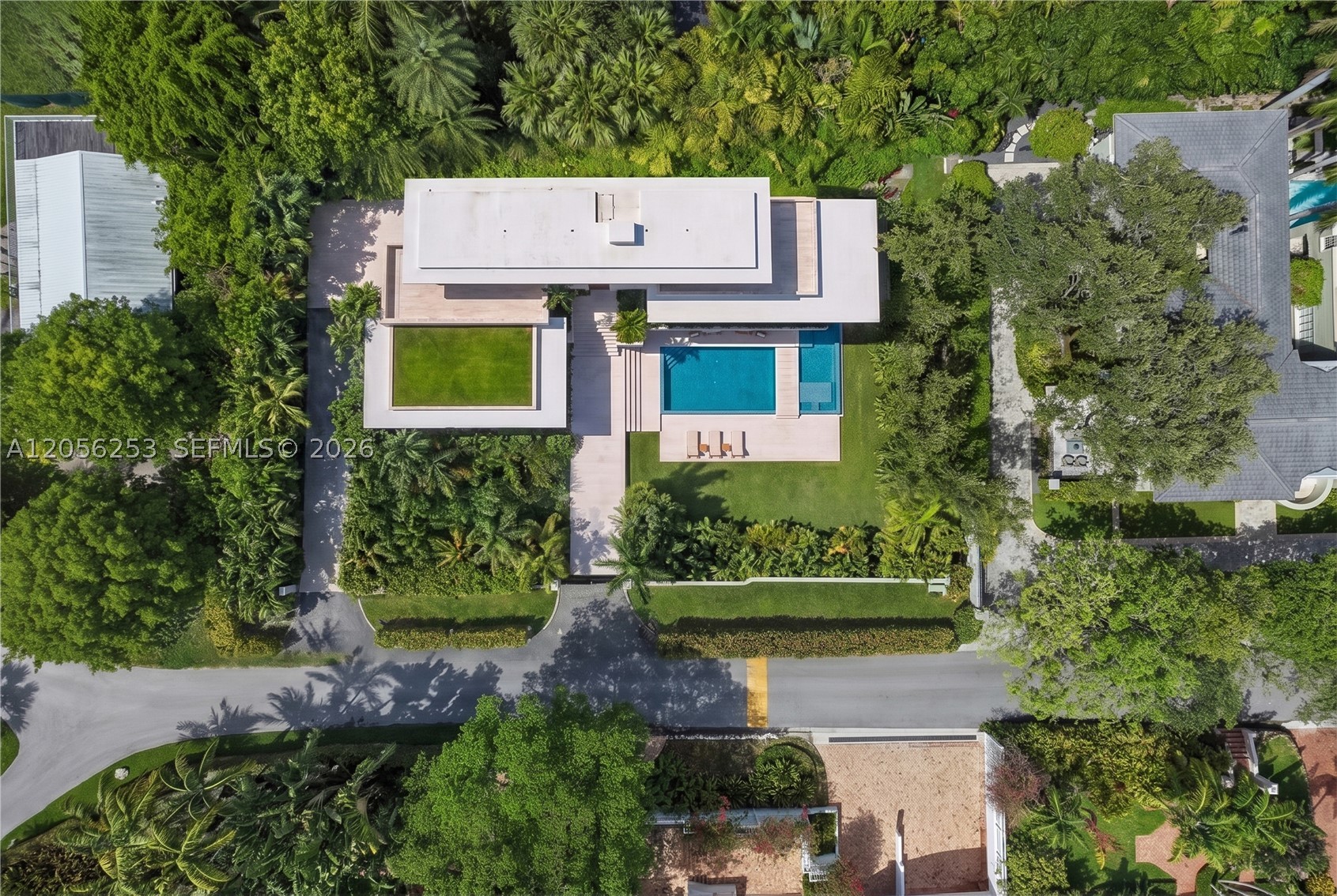 3400 S Moorings Way Miami, FL 33133