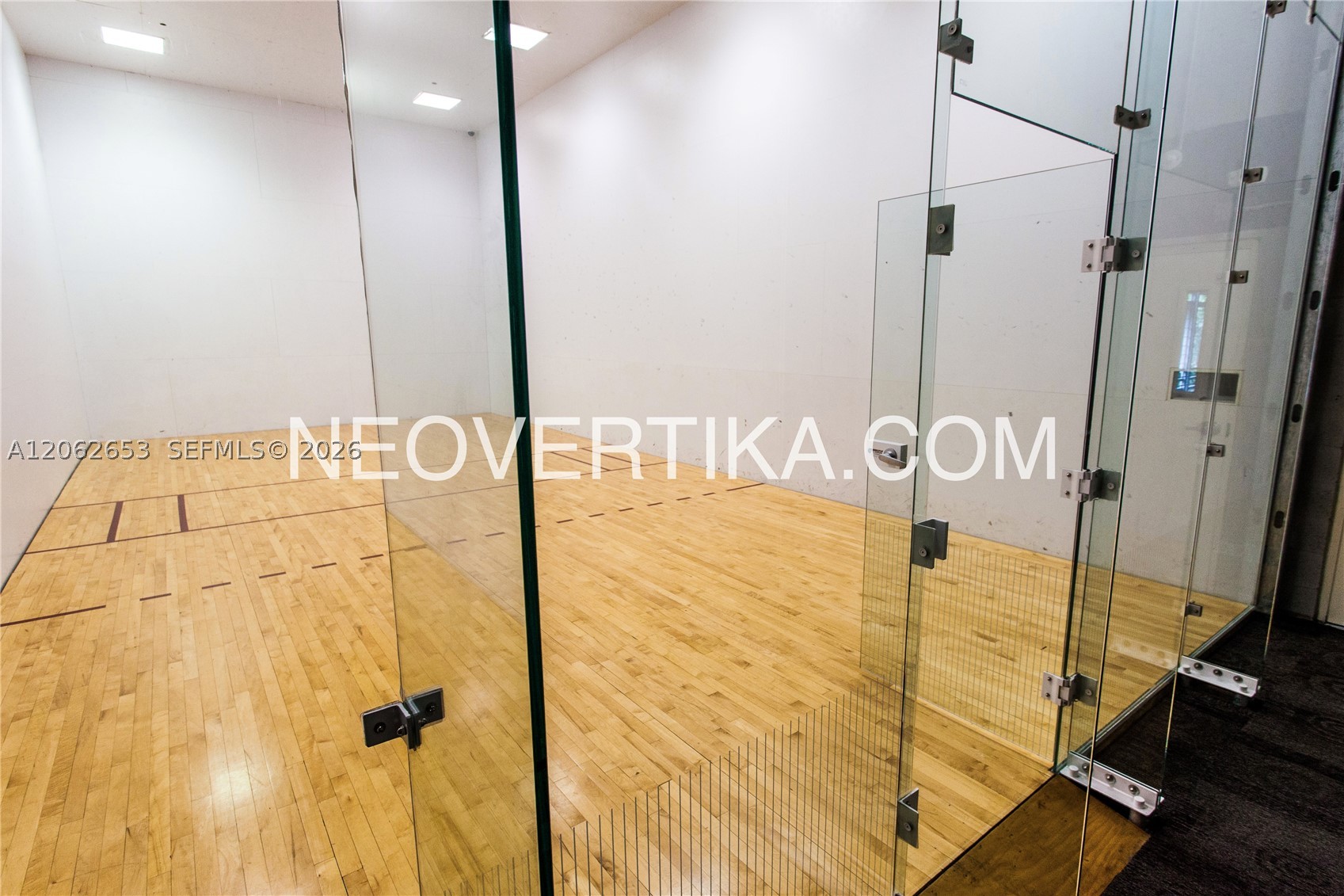 image Neo Vertika17