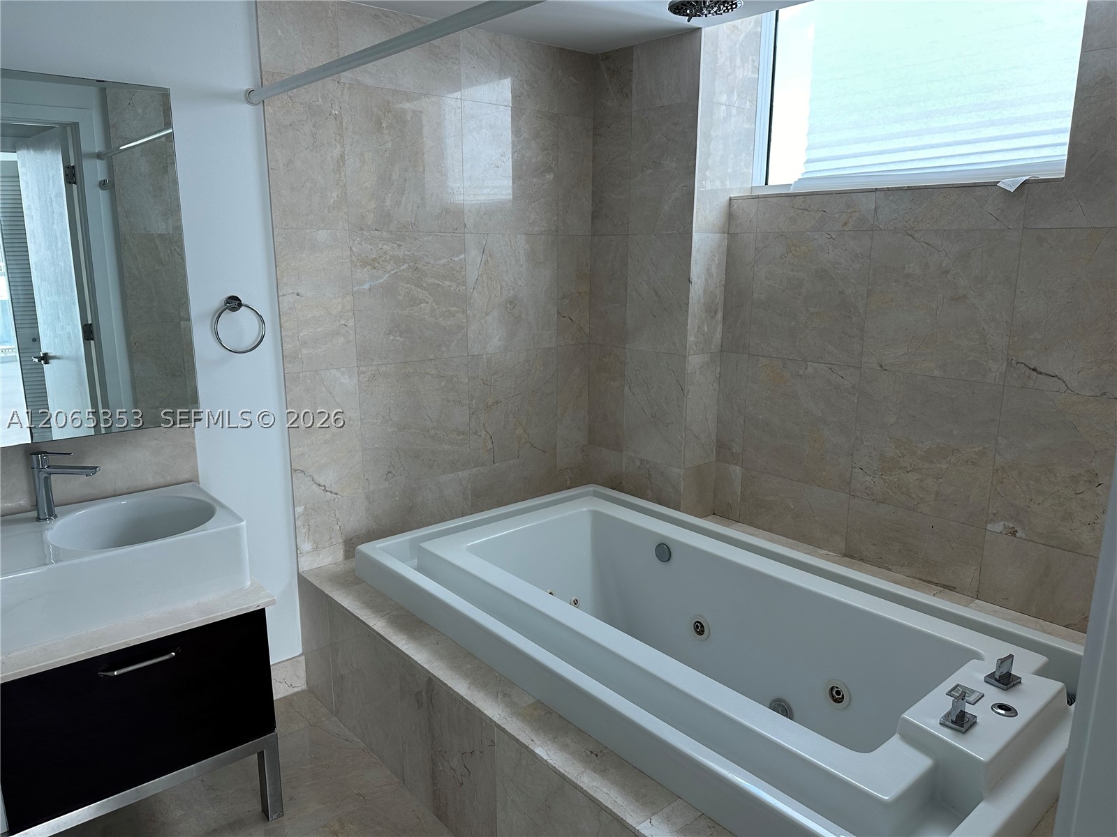 image Emerald at Brickell8