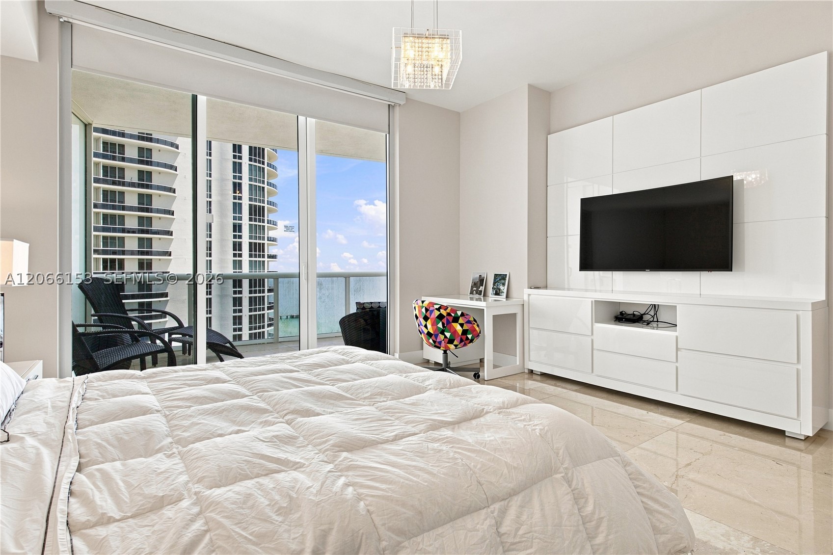 15811 Collins Ave #2802 Sunny Isles Beach, FL 33160