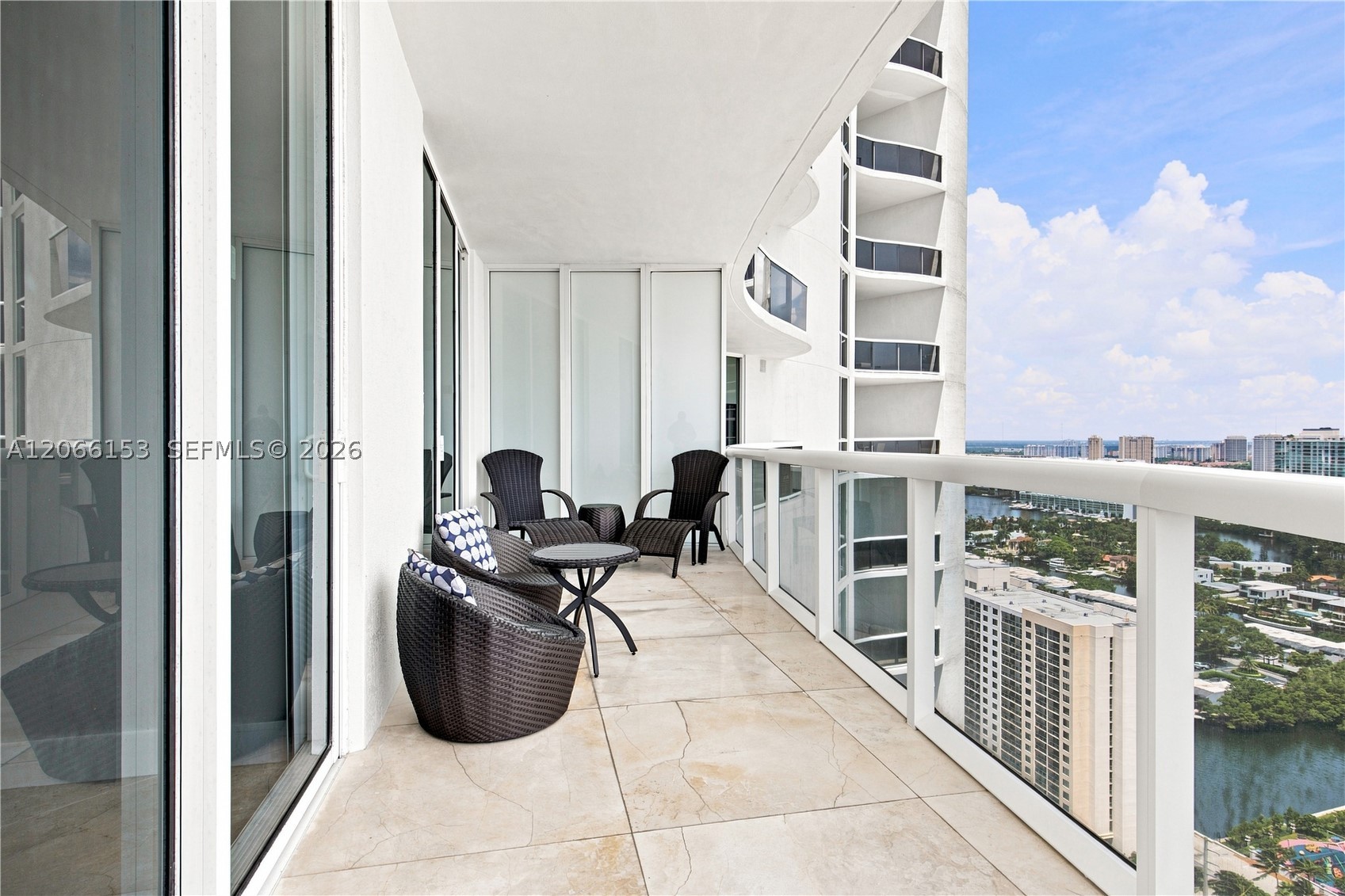 15811 Collins Ave #2802 Sunny Isles Beach, FL 33160
