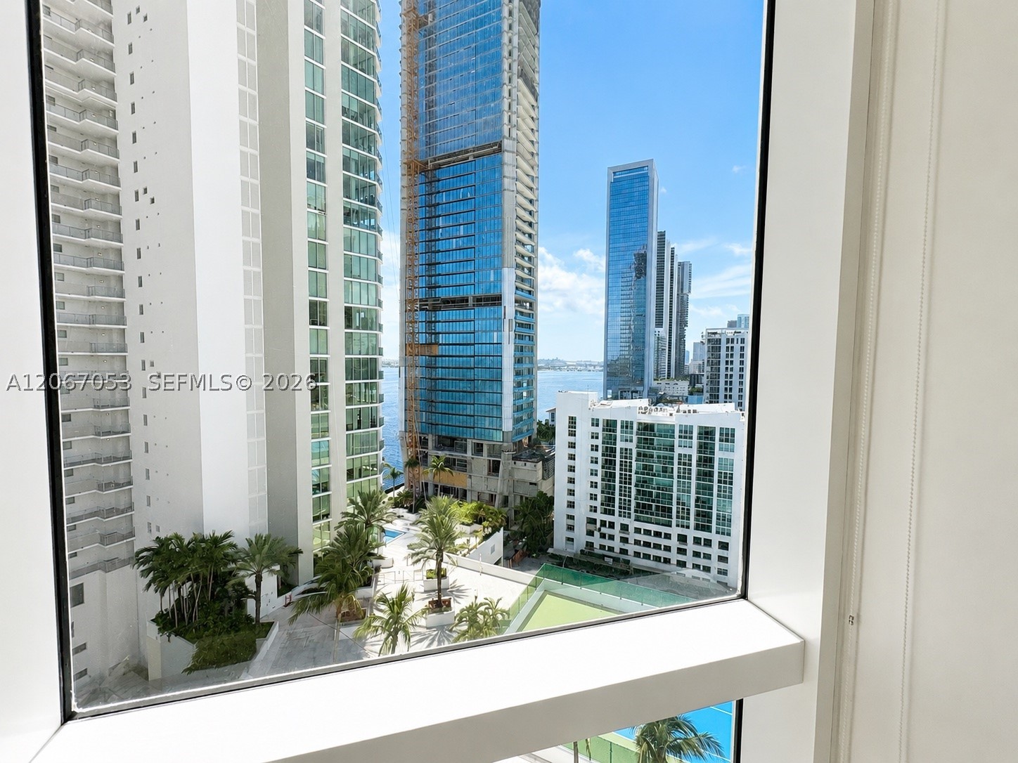 image Platinum Condominium10