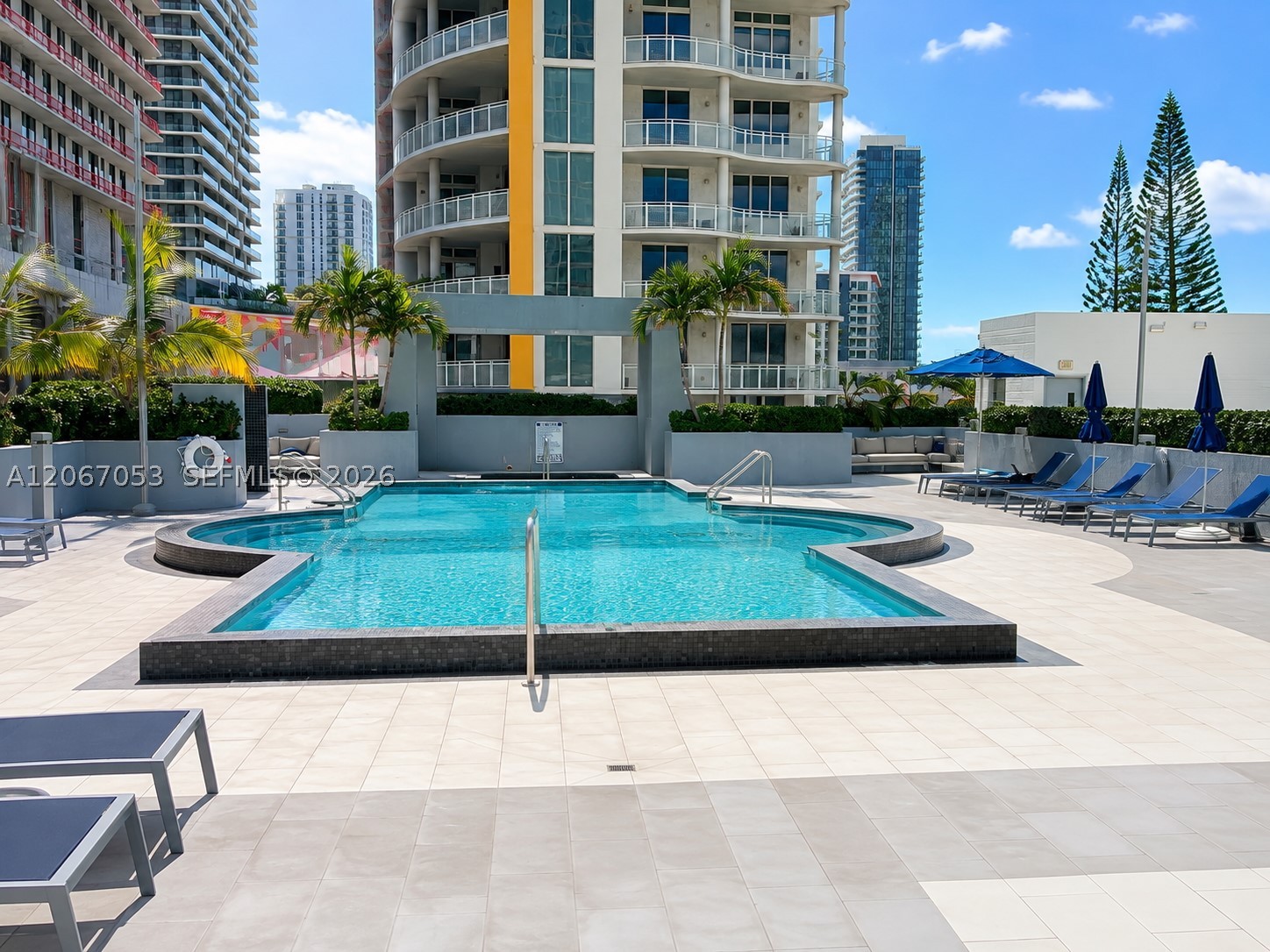 image Platinum Condominium15