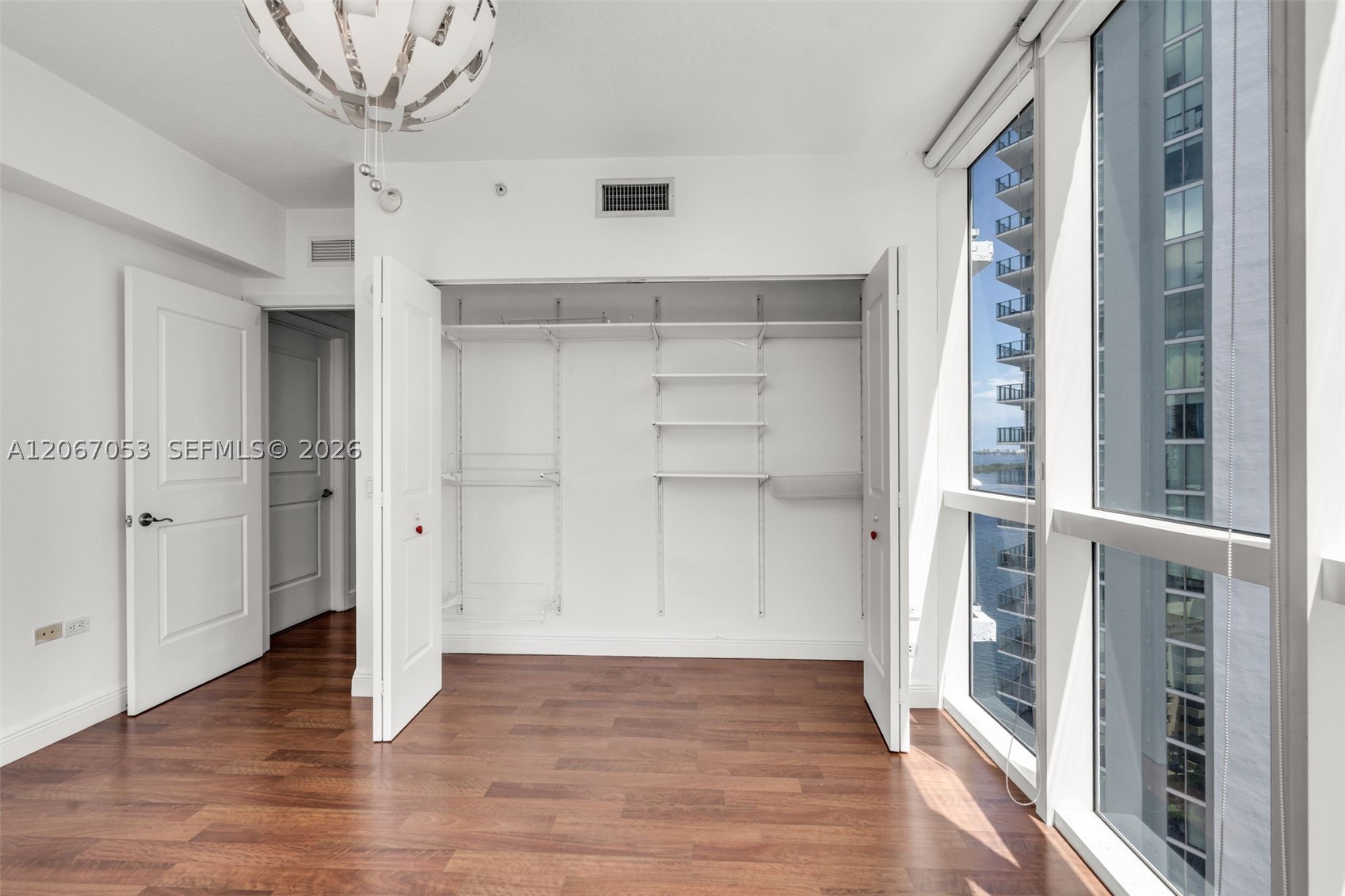image Platinum Condominium19