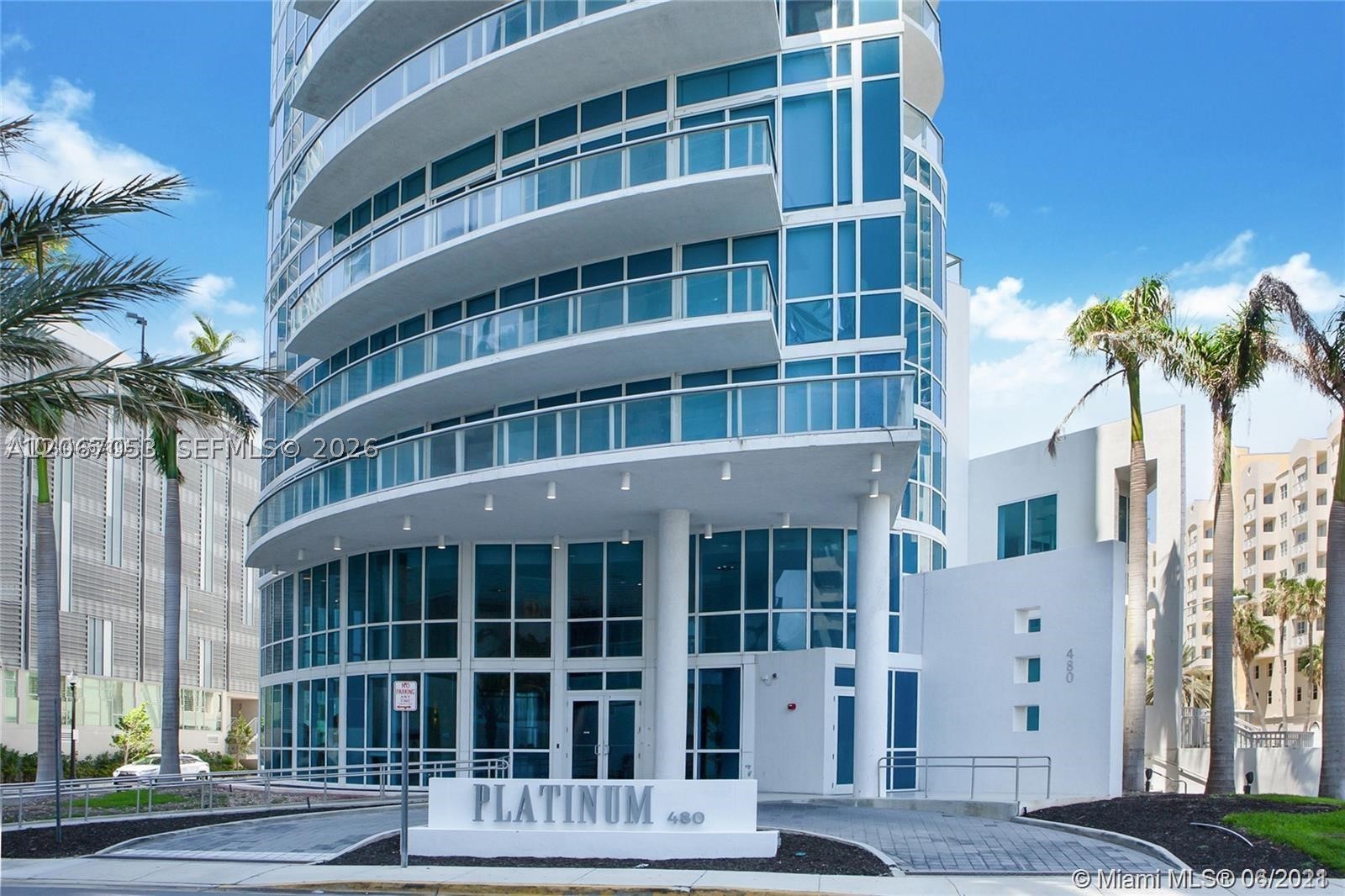 image Platinum Condominium4