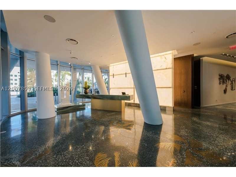 1 Collins Ave #406 Miami Beach, FL 33139