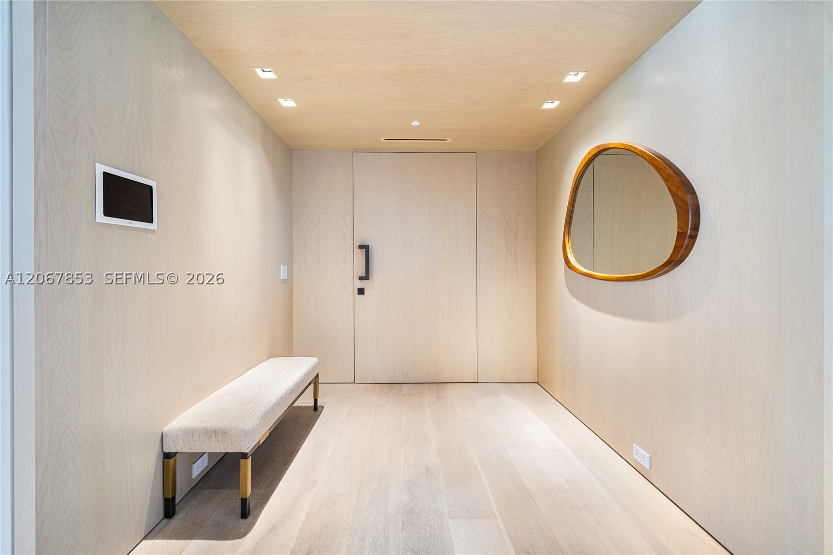 1 Collins Ave #406 Miami Beach, FL 33139