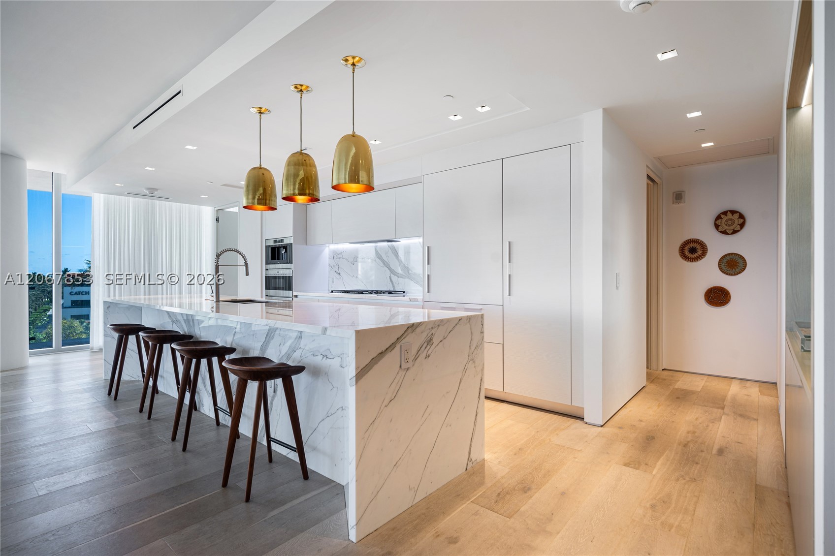 1 Collins Ave #406 Miami Beach, FL 33139