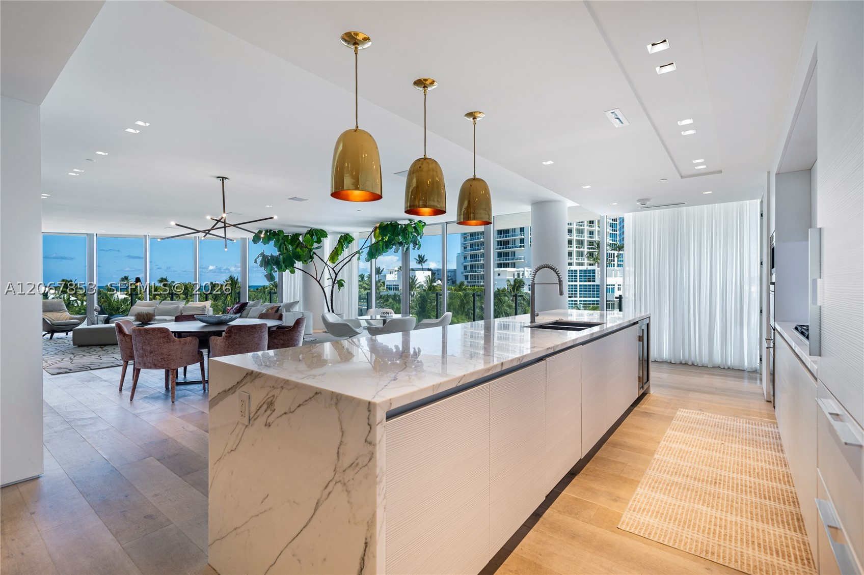 1 Collins Ave #406 Miami Beach, FL 33139