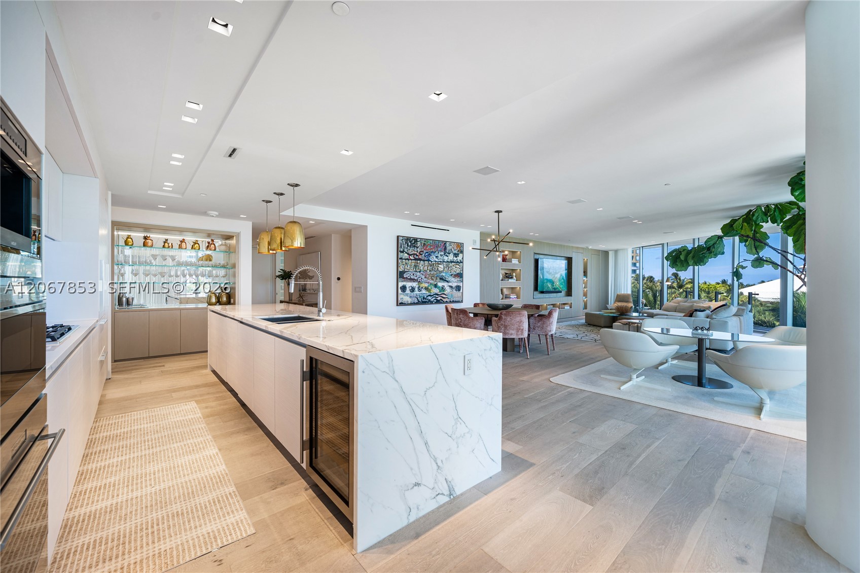 1 Collins Ave #406 Miami Beach, FL 33139
