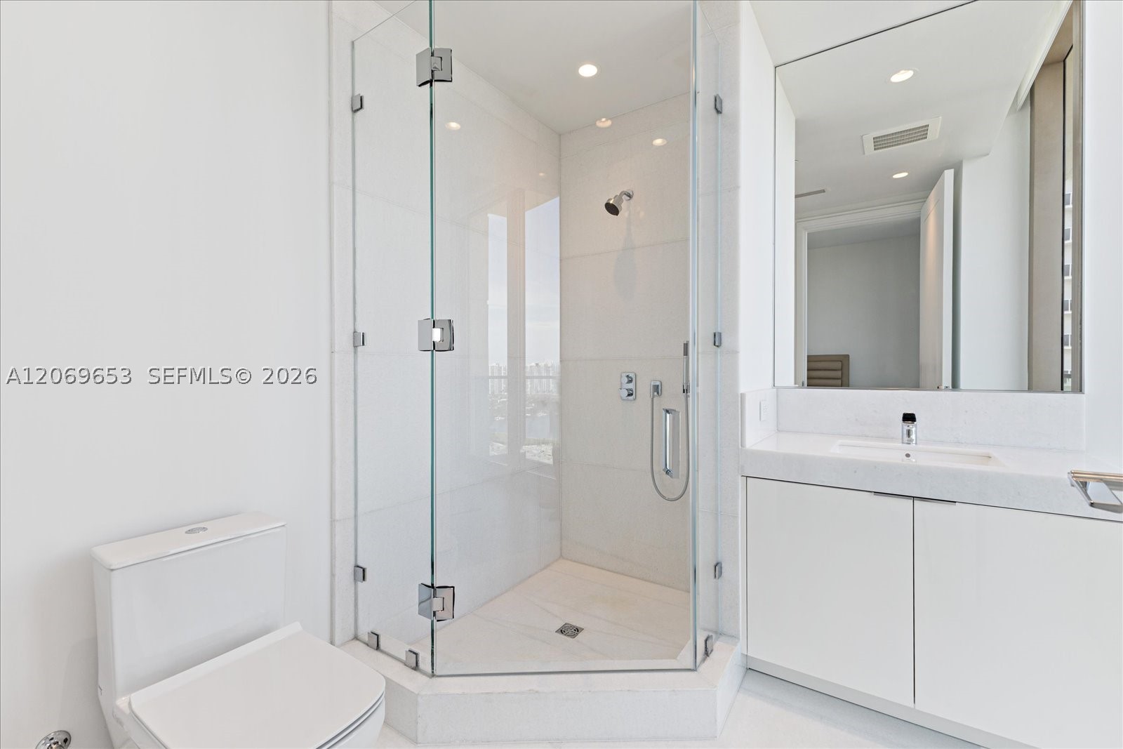 17975 Collins Ave #N2001 Sunny Isles Beach, FL 33160