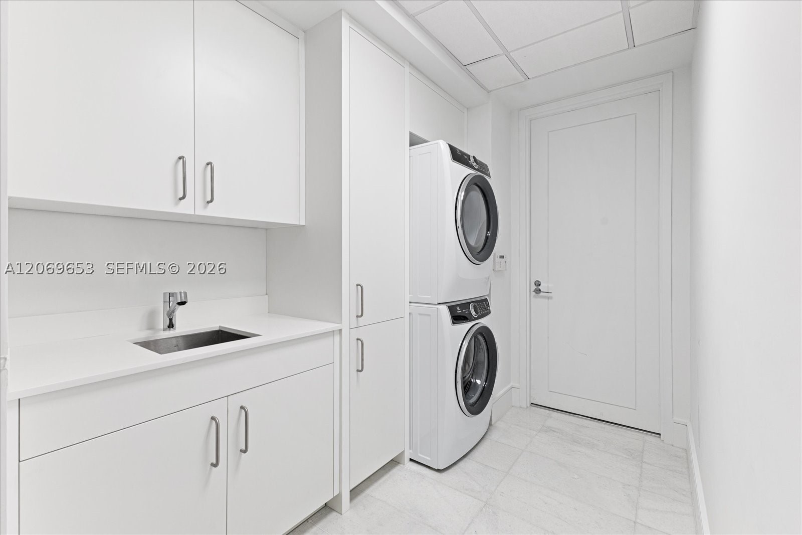 17975 Collins Ave #N2001 Sunny Isles Beach, FL 33160