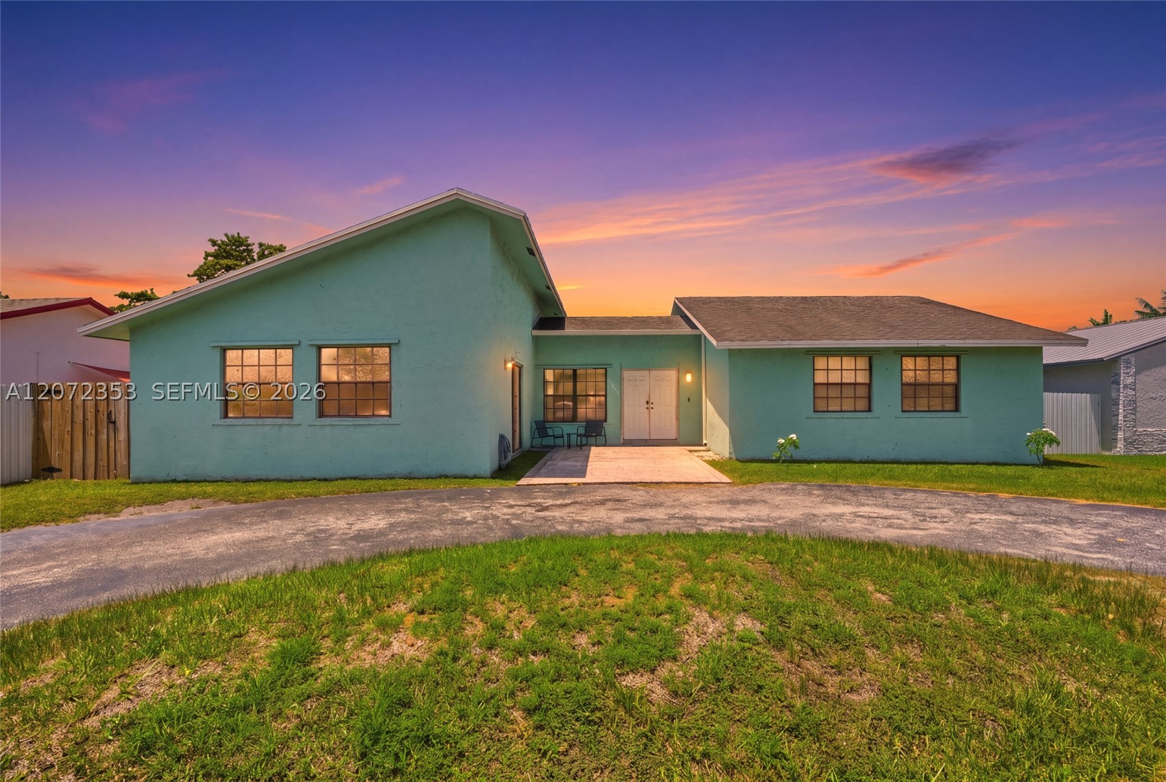 16604 SW 104th Ct