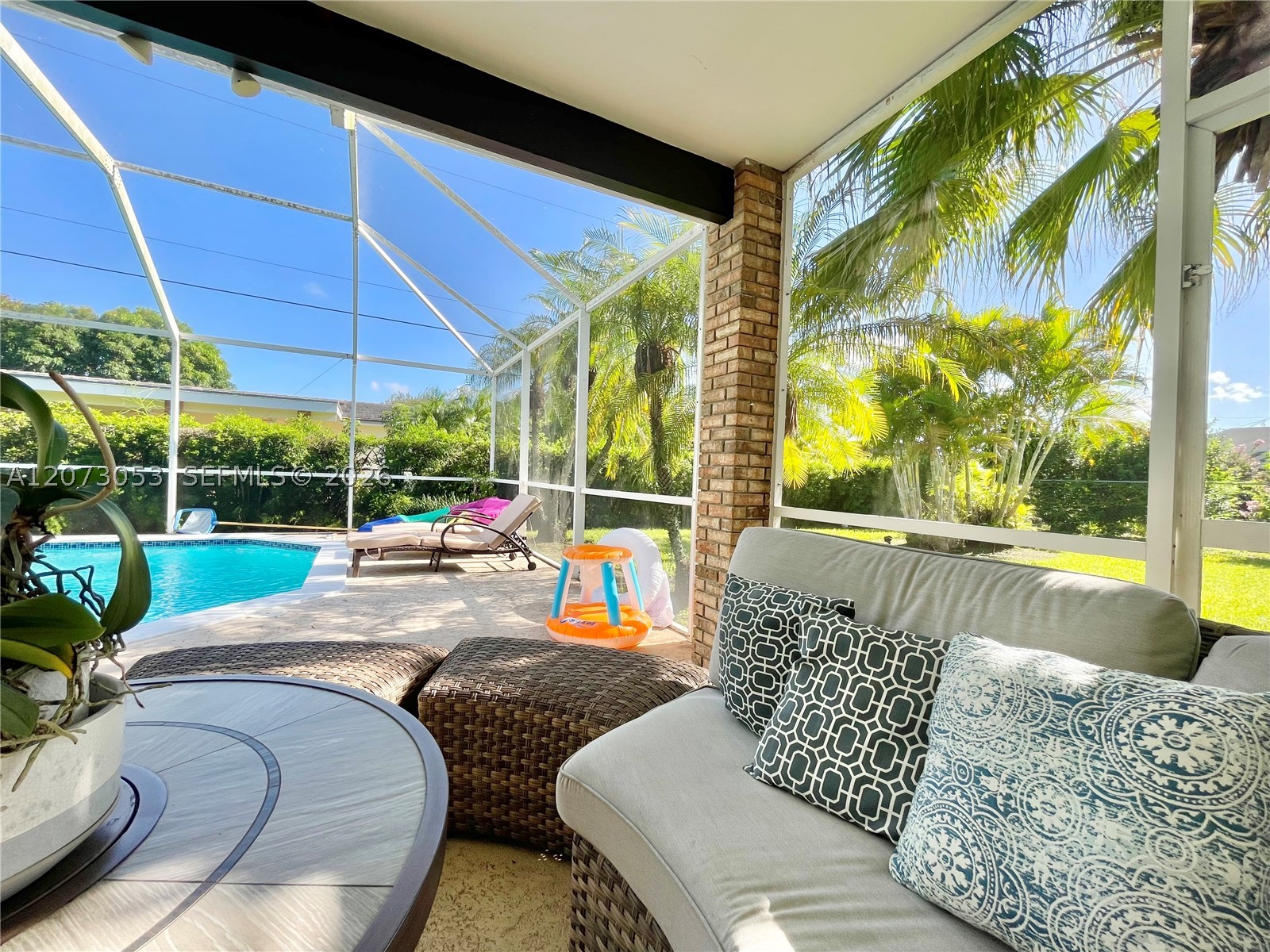 8522 SW 148th Ter Palmetto Bay, FL 33158