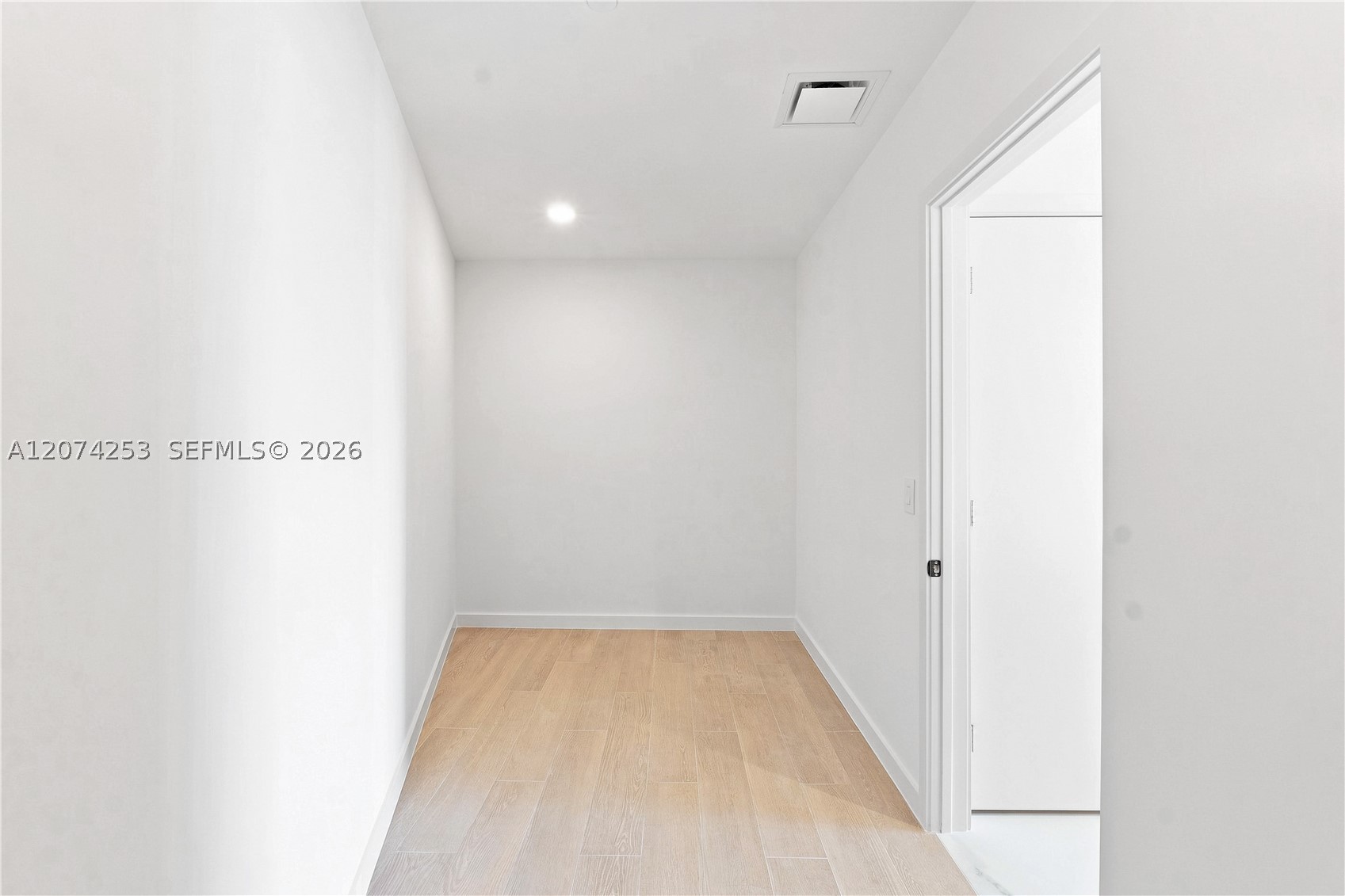 1400 Biscayne Blvd #3201 Miami, FL 33132