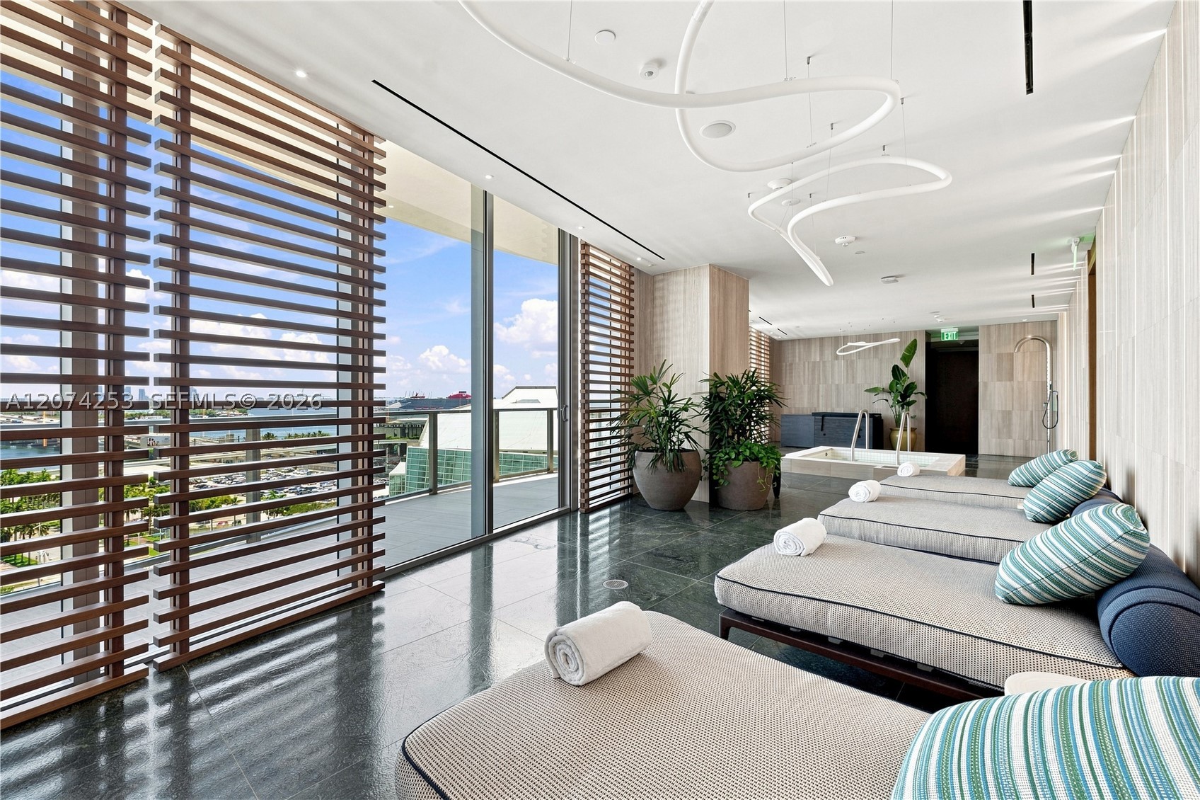 1400 Biscayne Blvd #3201 Miami, FL 33132