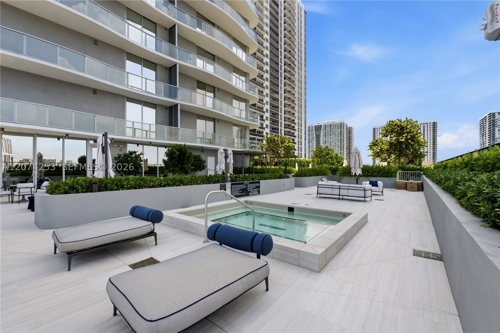1400 Biscayne Blvd #3201 Miami, FL 33132
