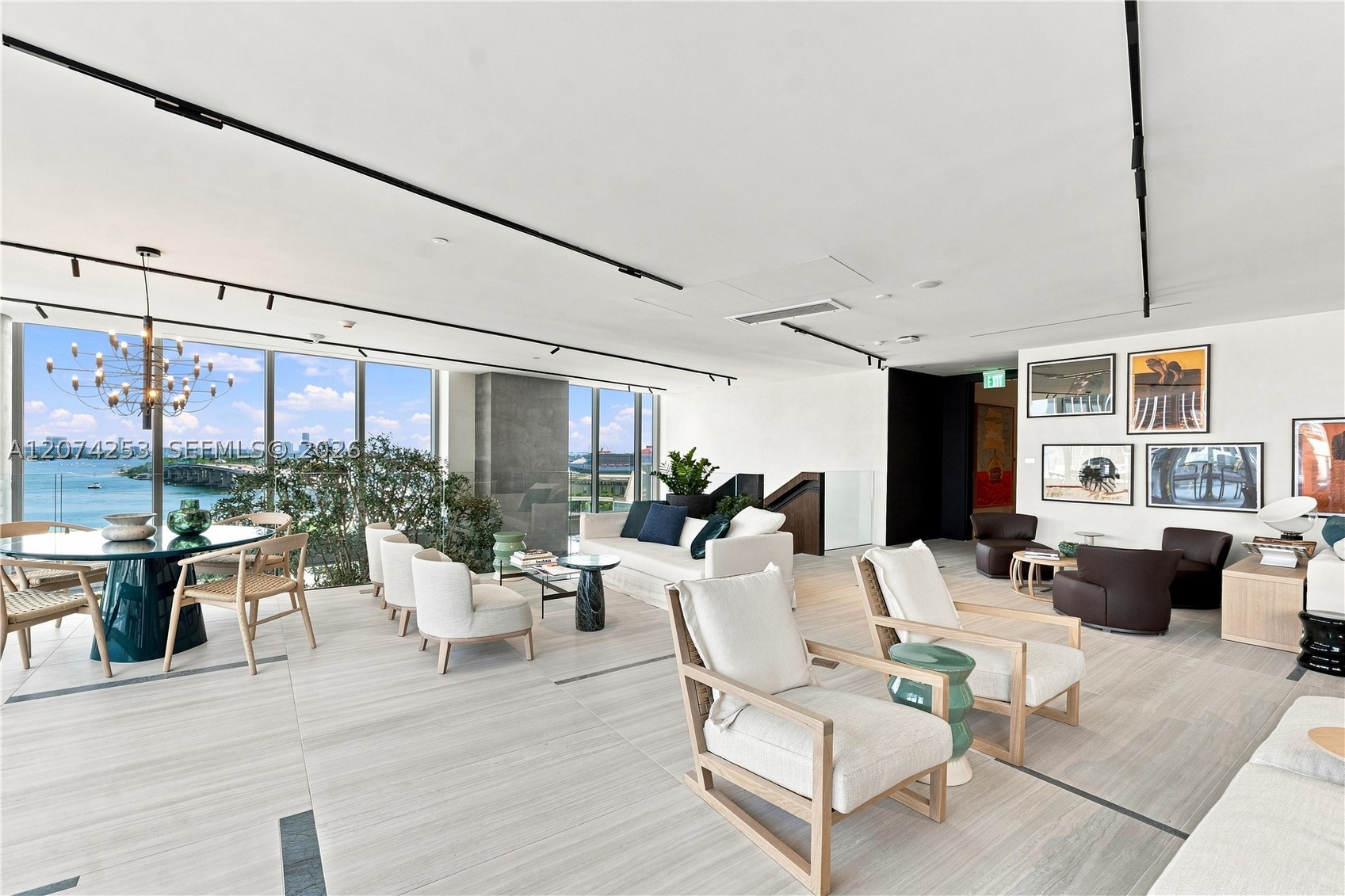 1400 Biscayne Blvd #3201 Miami, FL 33132