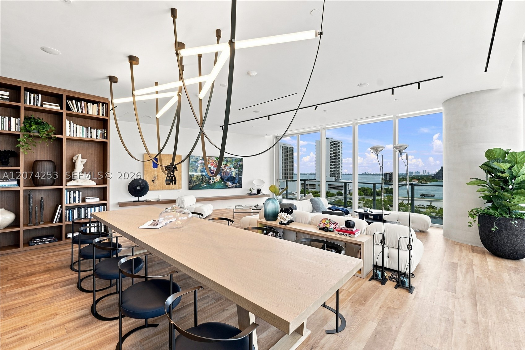 1400 Biscayne Blvd #3201 Miami, FL 33132