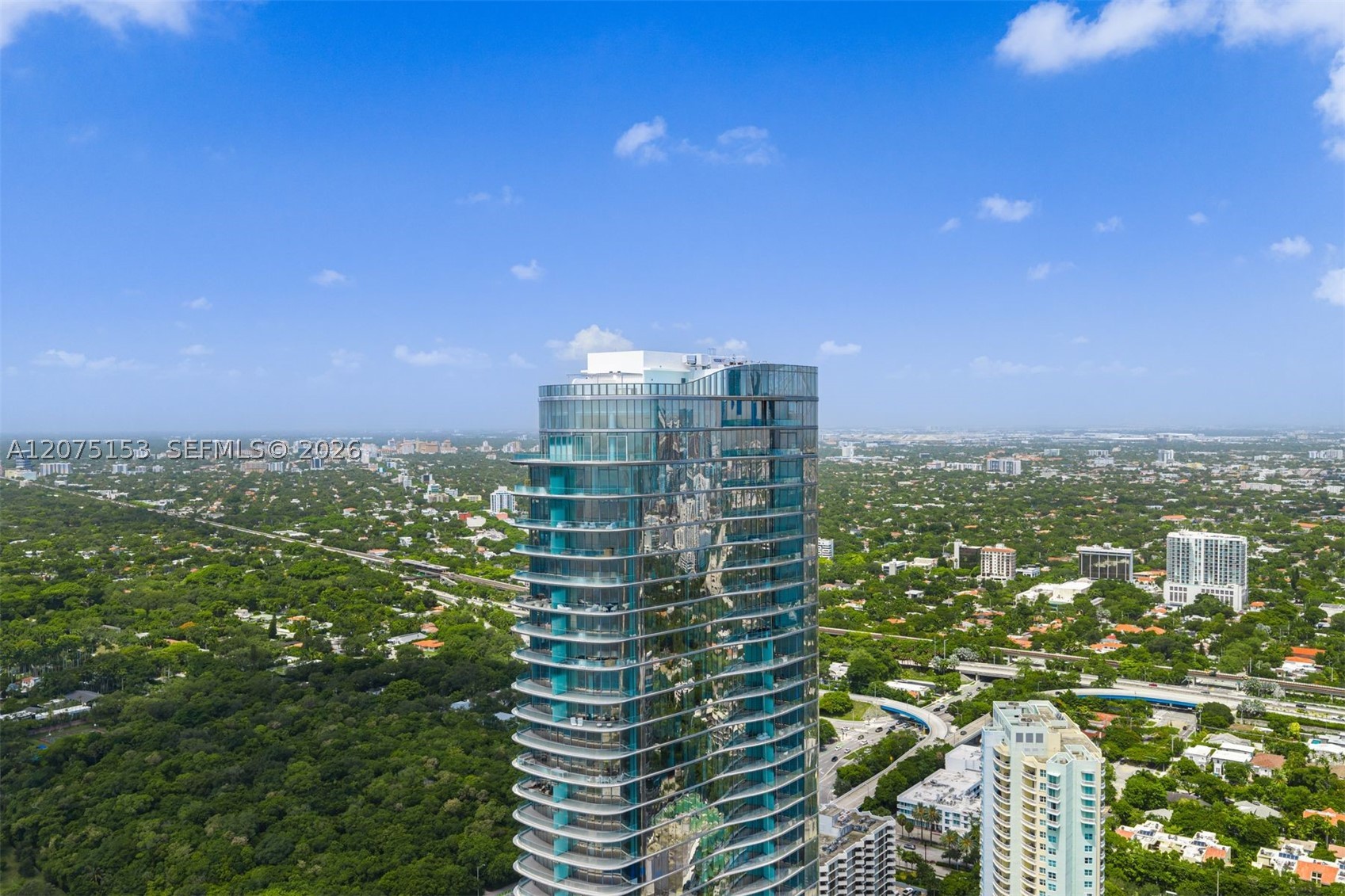 175 SE 25th Rd #UPH01 Miami, FL 33129