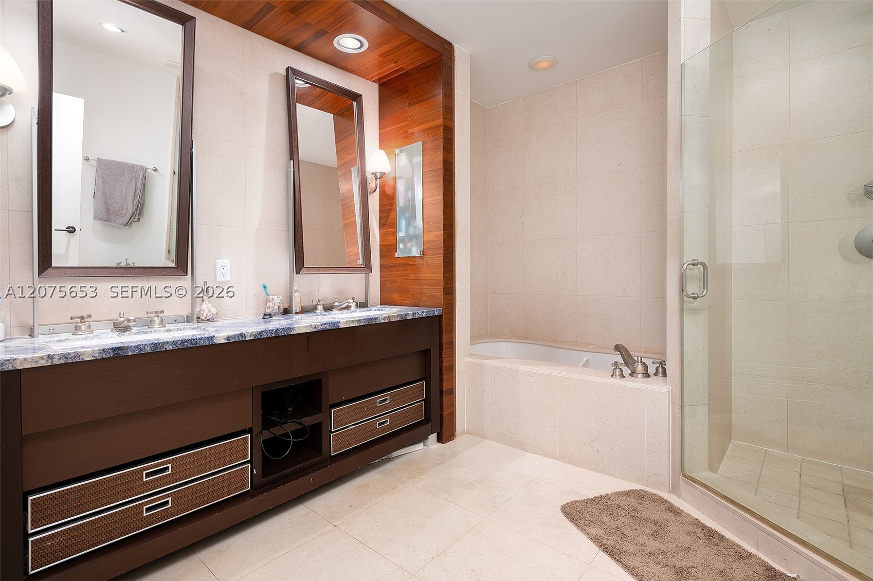 6799 Collins Ave #510 Miami Beach, FL 33141