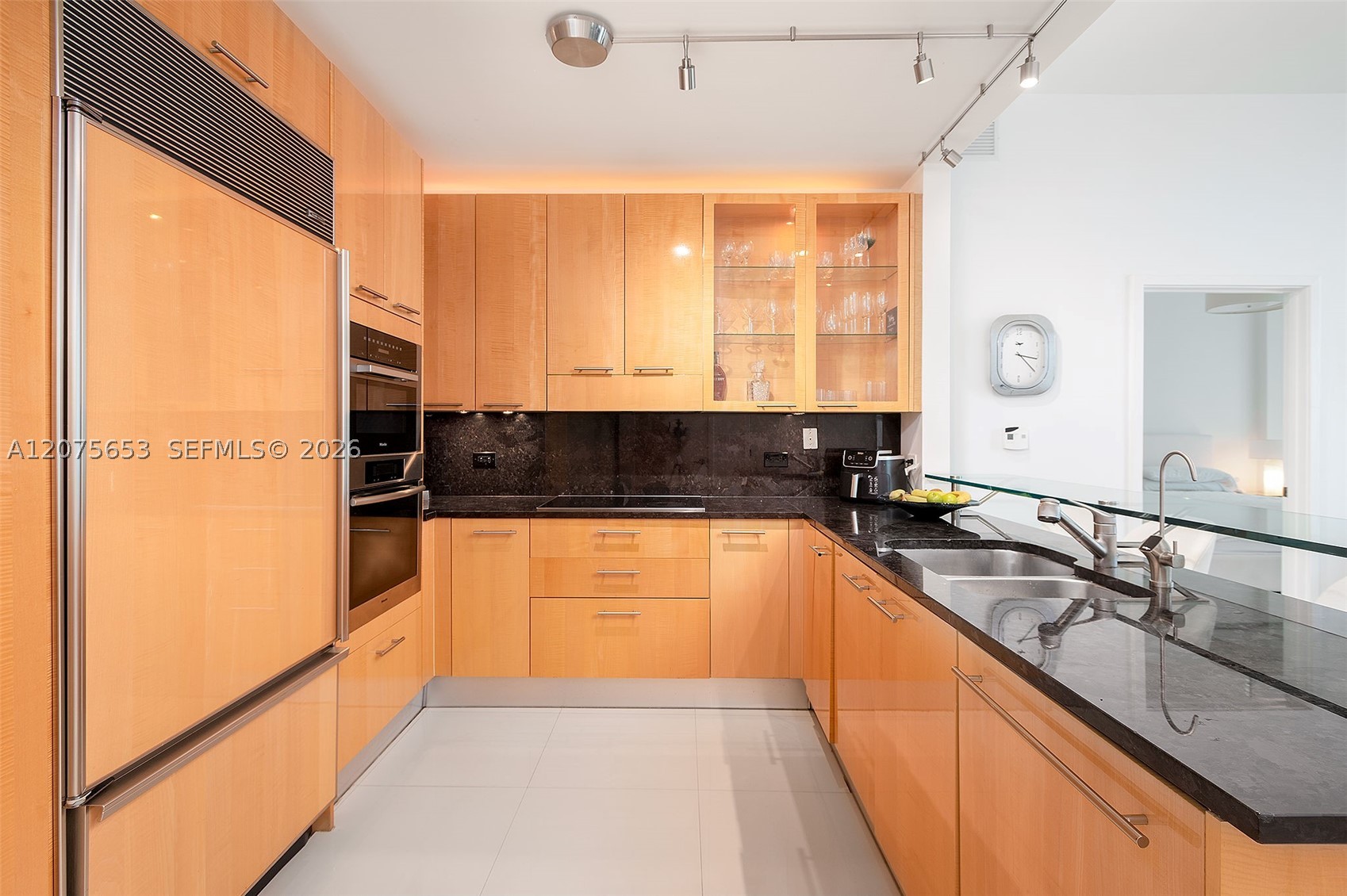 6799 Collins Ave #510 Miami Beach, FL 33141