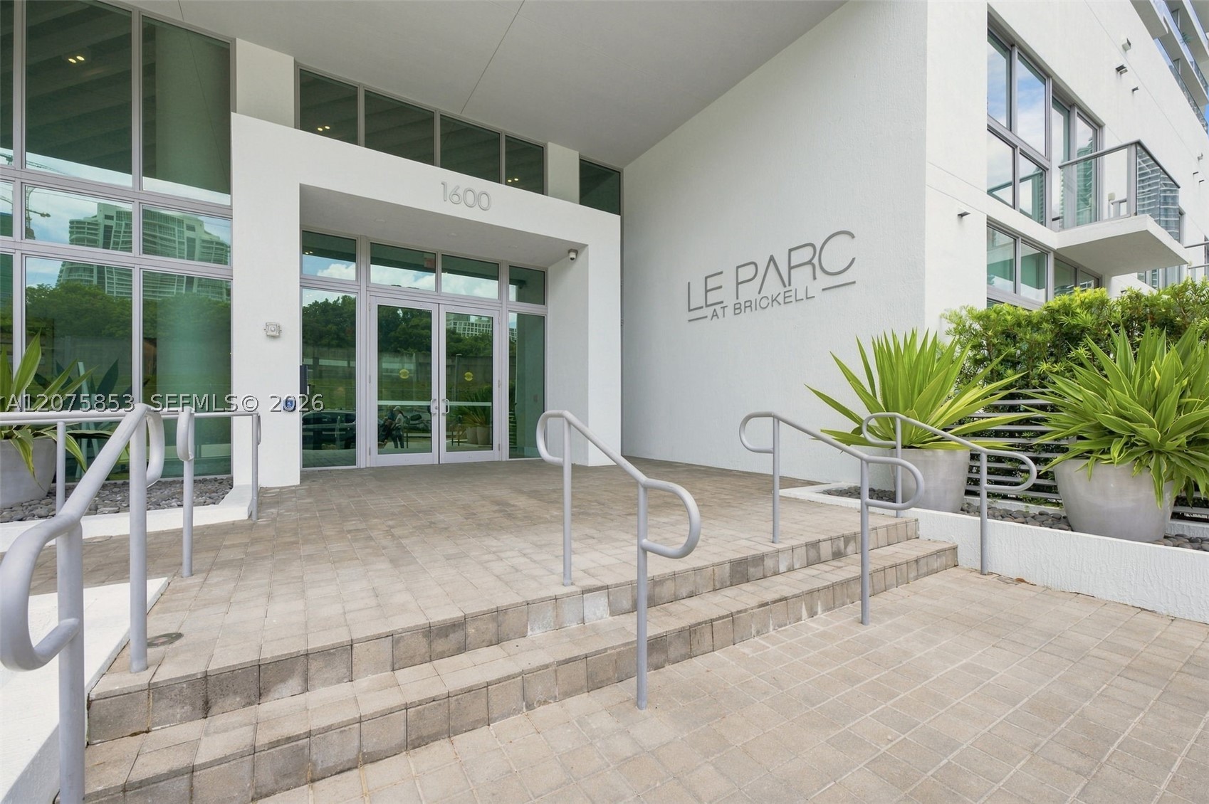 1600 SW 1st Ave #1103 Miami, FL 33129