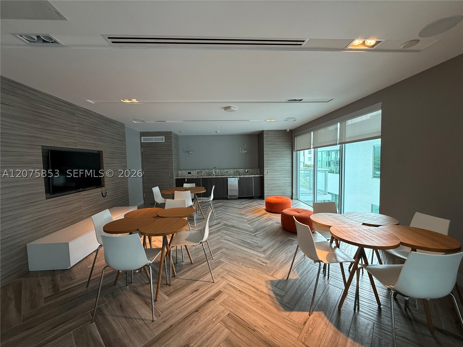 1600 SW 1st Ave #1103 Miami, FL 33129