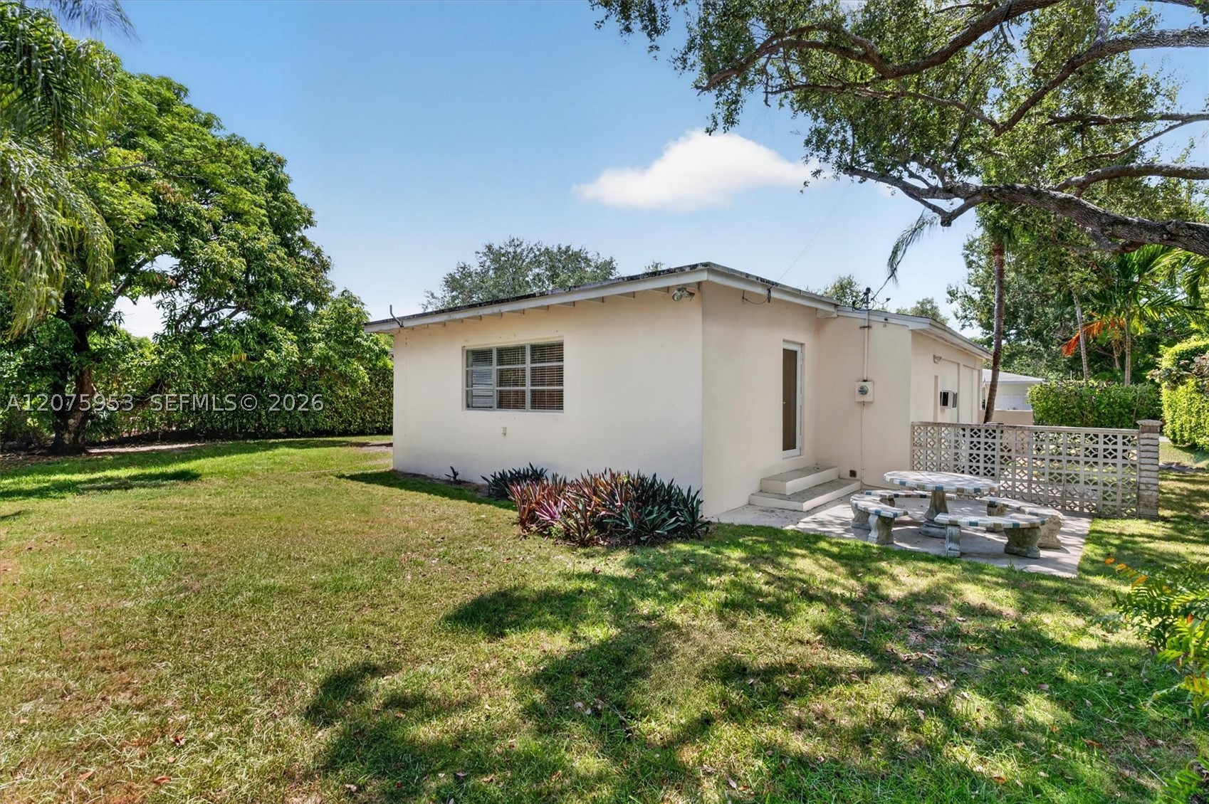 6629 SW 65th St South Miami, FL 33143