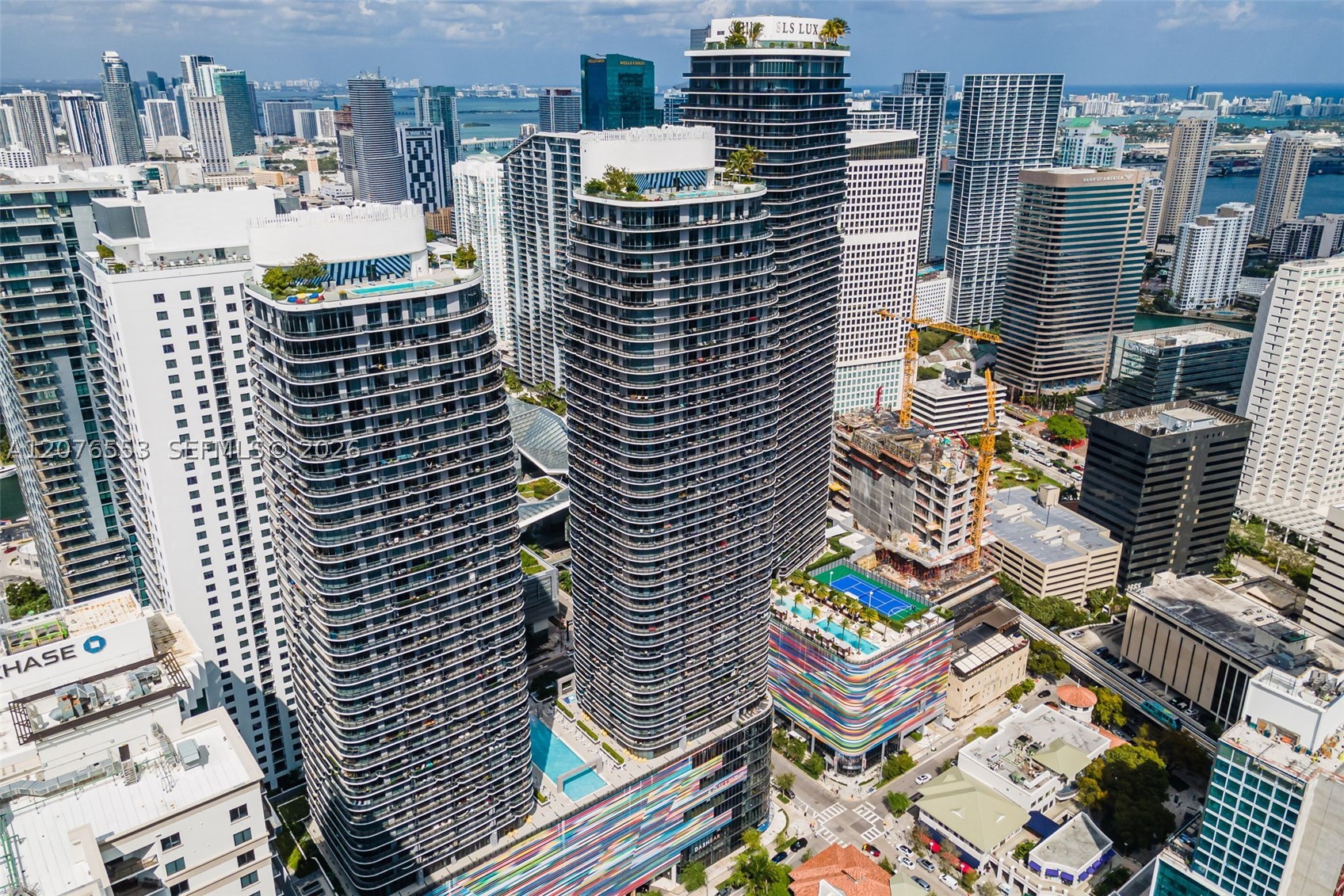 45 SW 9th St #1706 Miami, FL 33130