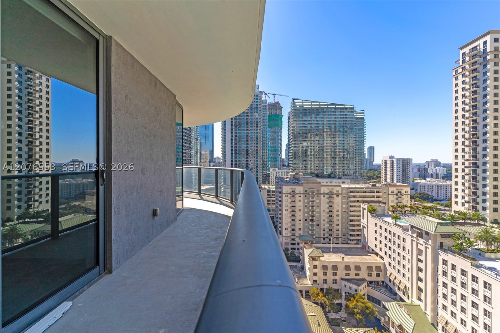 45 SW 9th St #1706 Miami, FL 33130