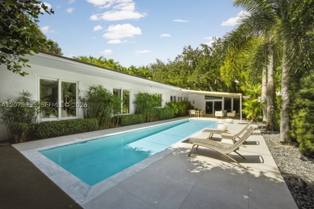 205 S Shore Dr S Miami, FL 33133