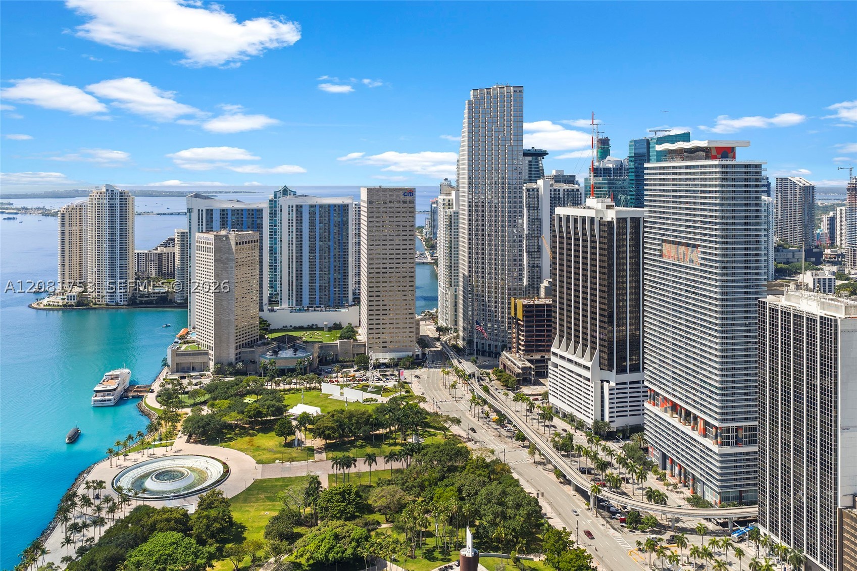 50 Biscayne Blvd #3211