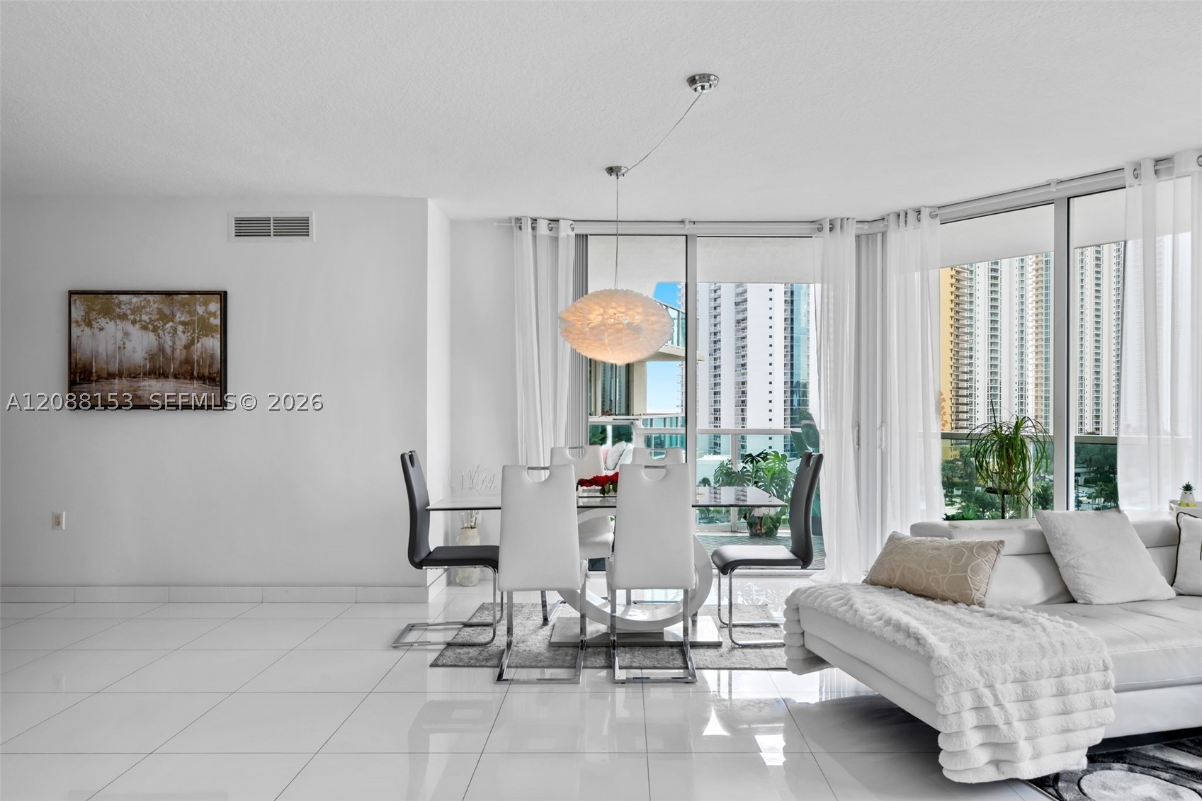 image St Tropez Sunny Isles10