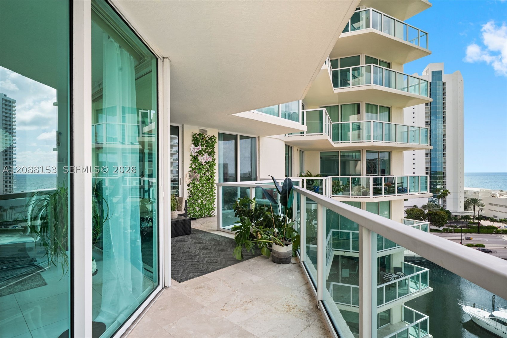 image St Tropez Sunny Isles31